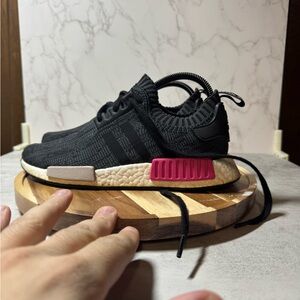 Adidas NMD R1 Black and pink size 8